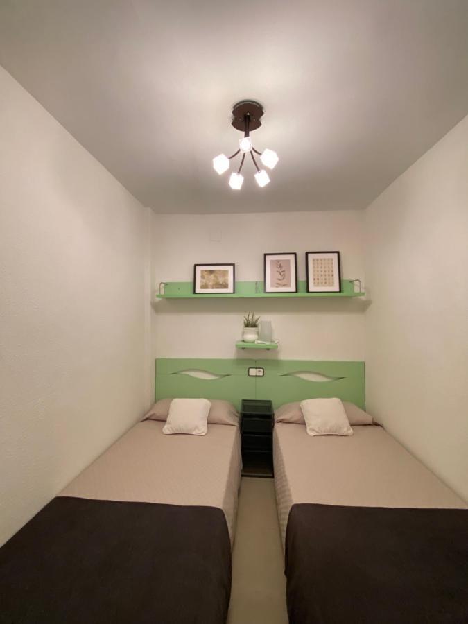 Apartamento Con Piscina En 1ª Linea De Playa En סאלו מראה חיצוני תמונה