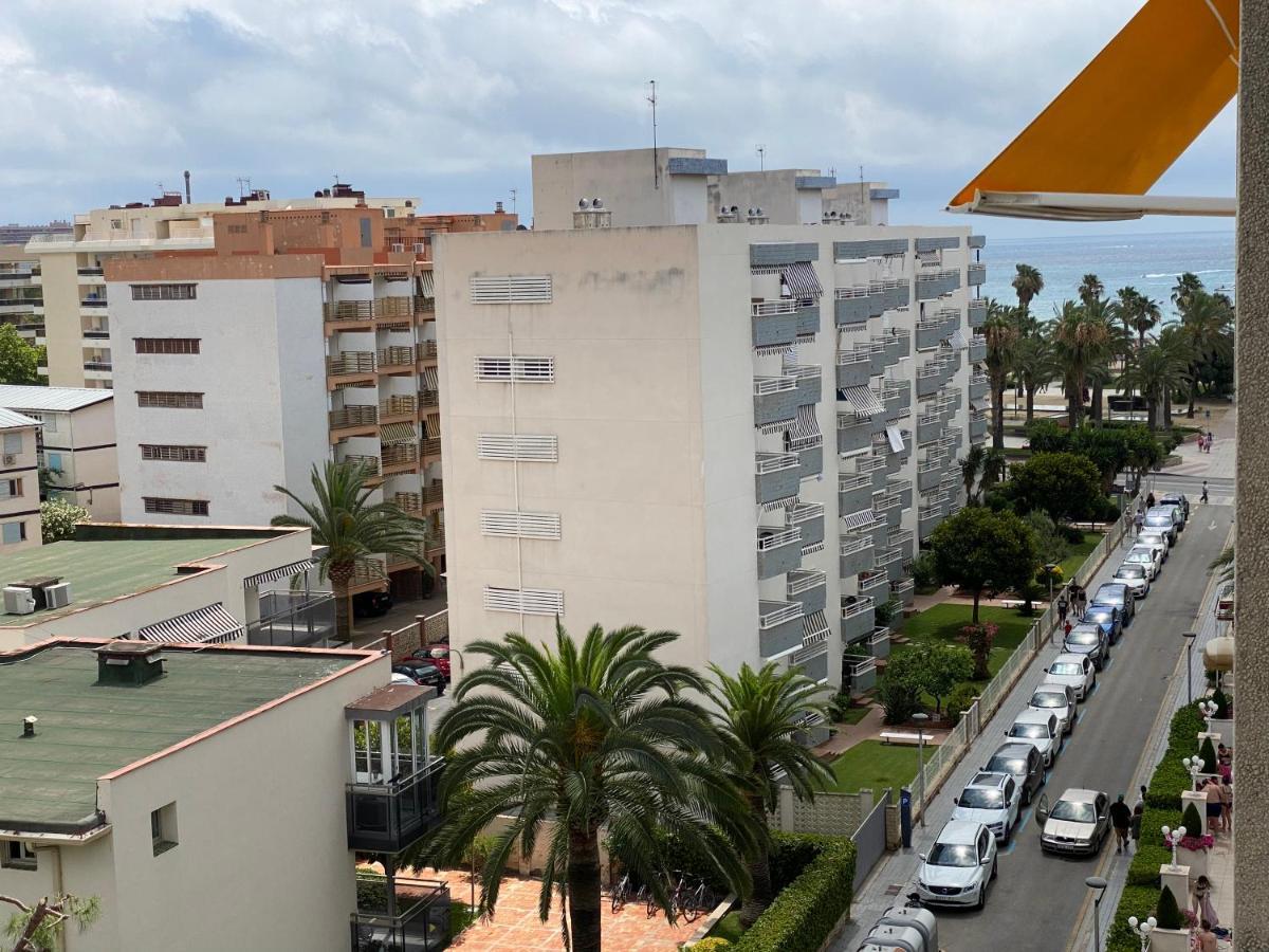 Apartamento Con Piscina En 1ª Linea De Playa En סאלו מראה חיצוני תמונה