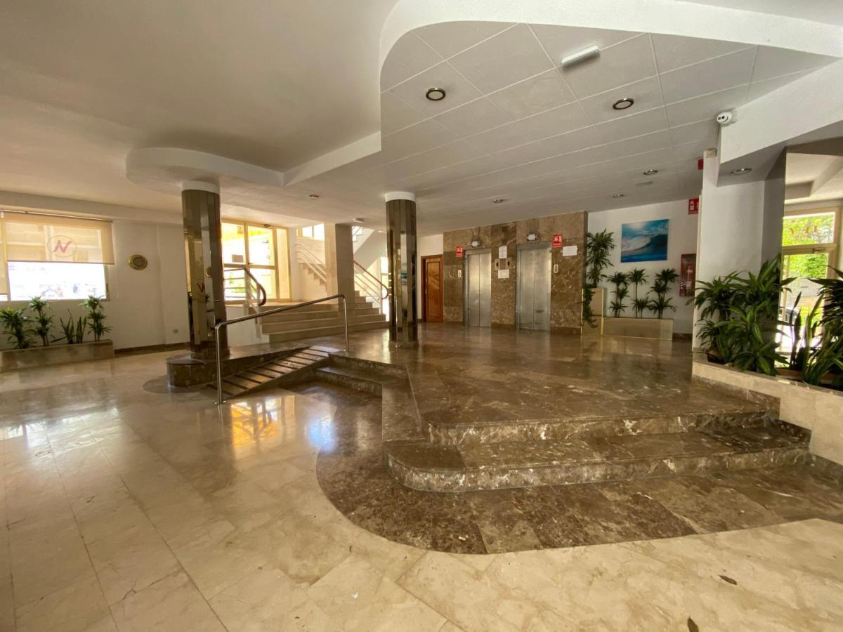 Apartamento Con Piscina En 1ª Linea De Playa En סאלו מראה חיצוני תמונה
