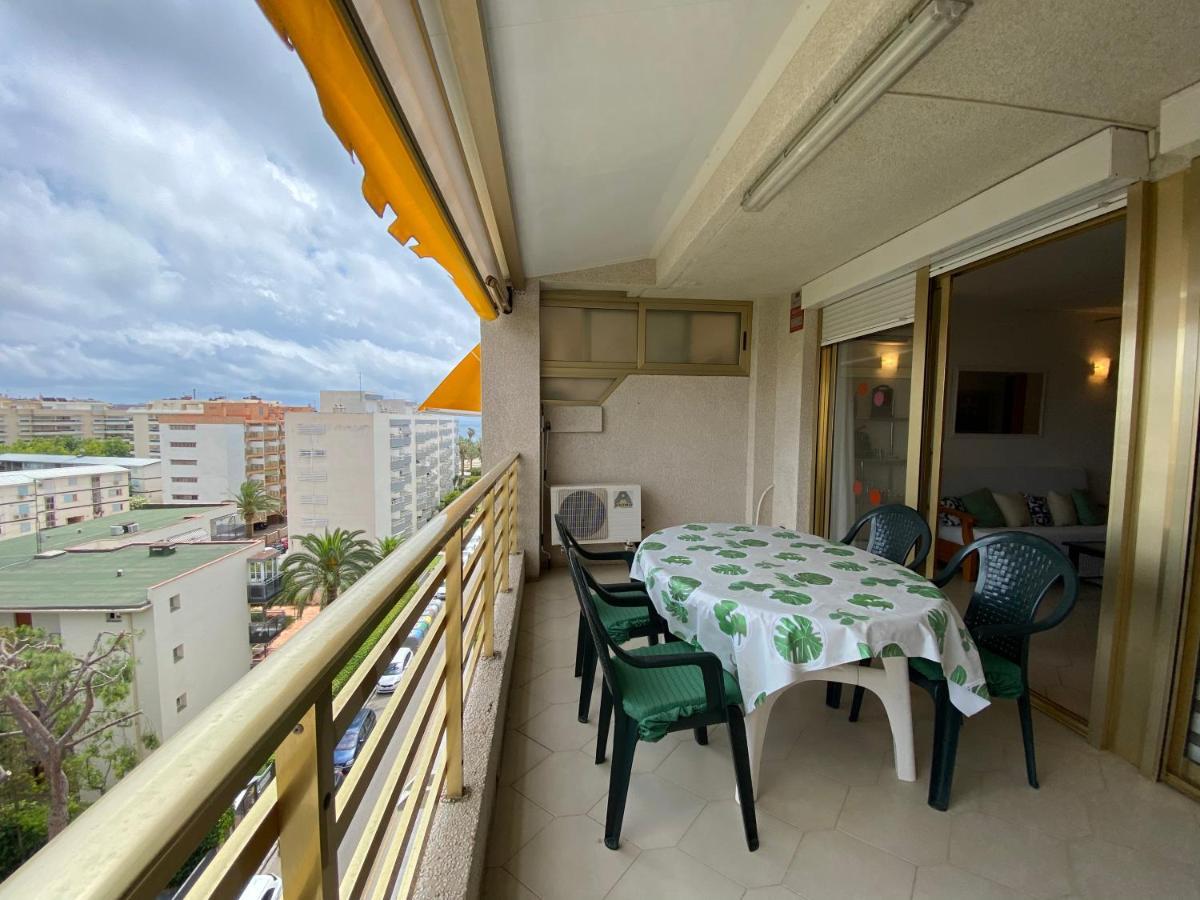 Apartamento Con Piscina En 1ª Linea De Playa En סאלו מראה חיצוני תמונה