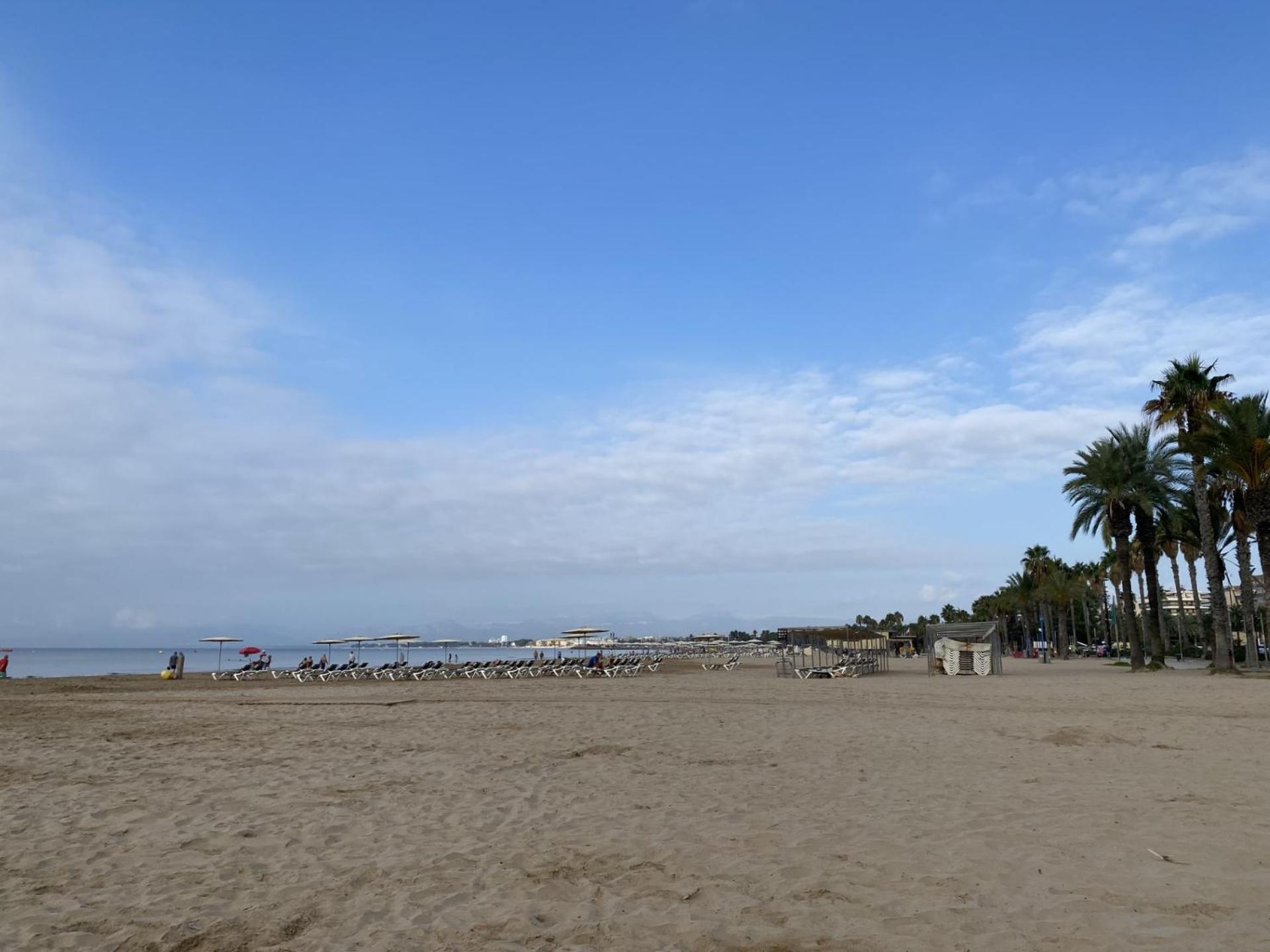 Apartamento Con Piscina En 1ª Linea De Playa En סאלו מראה חיצוני תמונה